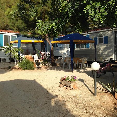 Happy Camp Mobile Homes In El-Bahira Camping Village San Vito Lo Capo Exterior photo