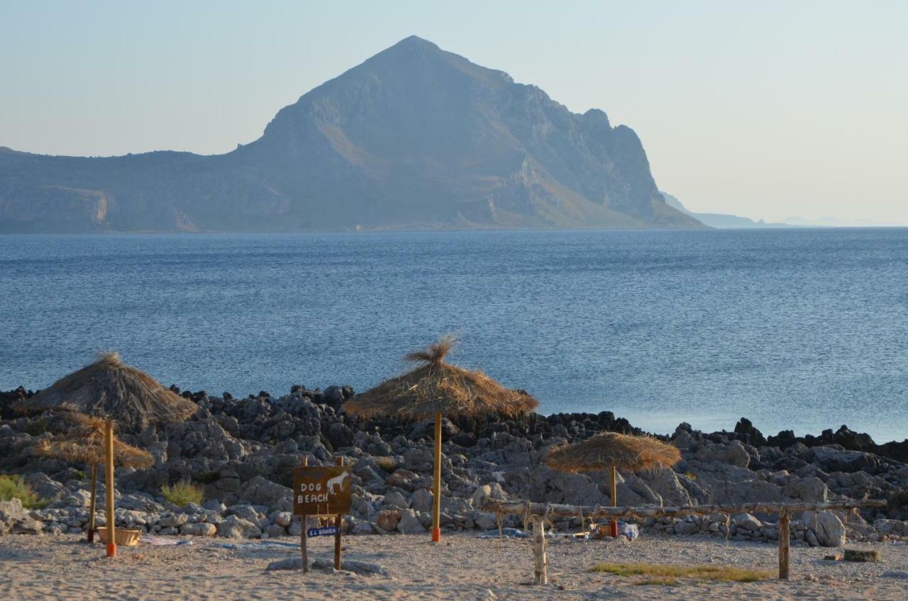 Happy Camp Mobile Homes In El-Bahira Camping Village San Vito Lo Capo Exterior photo